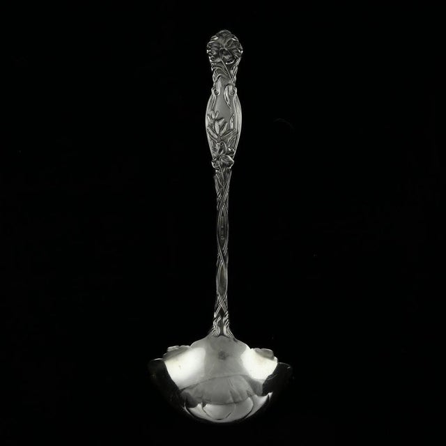 Modern International Simpson Frontenac 1903 Oyster Ladle Sterling Silver 10" Floral For Sale - Image 3 of 8
