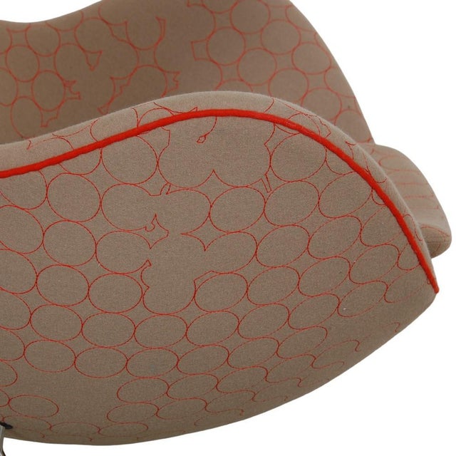 Egg Chair in Beige Fabric by Arne Jacobsen For Sale - Image 14 of 18