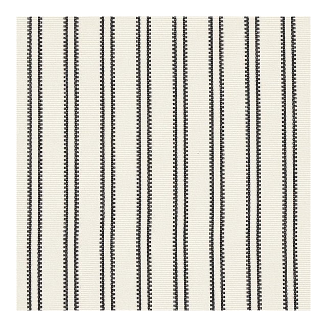 Sample - Schumacher Morrison Fabric in Spectator For Sale