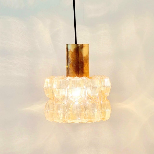 1960s Mid Century Amber Diamond Glass & Brass Pendant Light by Helena Tynell for Limburg, Germany, 1960s For Sale - Image 5 of 10