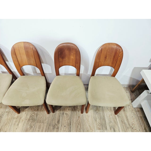 Danish Teak Extending Table +and Chairs from Möbelfabrik Holstebro, 1970s, Set of 9 For Sale - Image 13 of 18