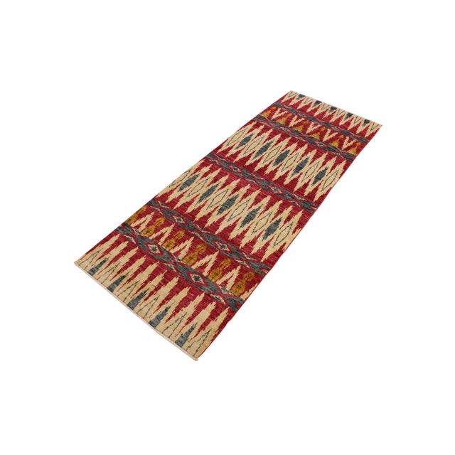 Abstract Modern Peshawar Pink/Green Wool Runner Rug- 2 Ft. 8 In. X 7 Ft. 6 In. For Sale - Image 3 of 10