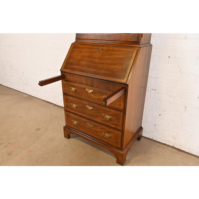Brown Henredon Georgian Banded Oak Drop Front Secretary Desk With Bookcase Hutch For Sale - Image 8 of 14