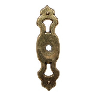Late 20th Century Waldorf Astoria Brass Curtain Tie Back Plate For Sale
