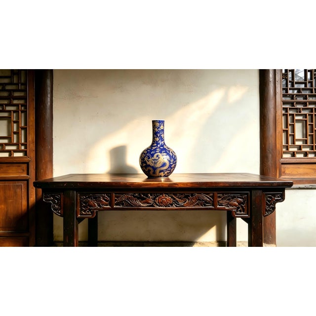 W-22cm,H-37.5cm Experience the beauty and elegance of Chinese history with our Chinese Vintage Porcelain Handcrafted with...
