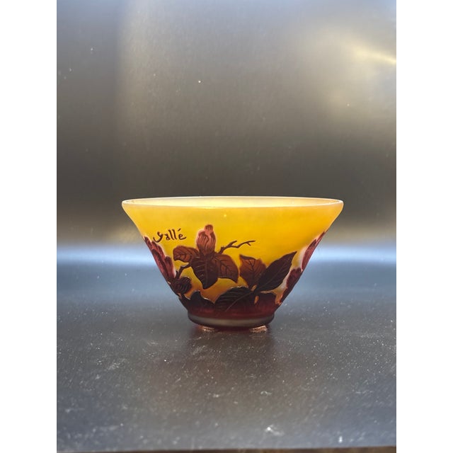 A beautifully executed Art Nouveau cameo glass vase signed by the celebrated French master Émile Gallé (1846–1904). This...