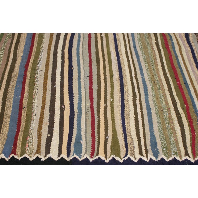 Traditional Mid-20st Century Vintage Kilim Rug For Sale - Image 3 of 10
