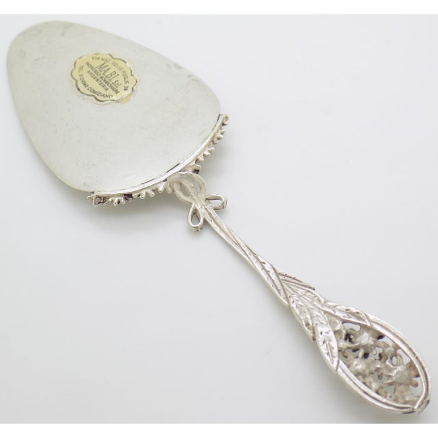 1970s Vintage Italian Handmade Silver Mini Cake Sweet Server Daisy Flower Motif For Sale - Image 5 of 10