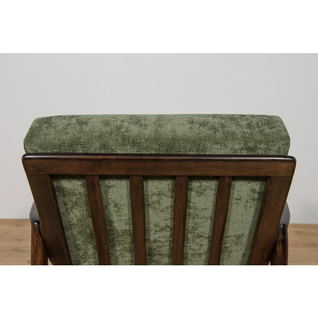 1960s Model 300-139 Armchair from Swarzędz Furniture Factory, 1960s For Sale - Image 5 of 18