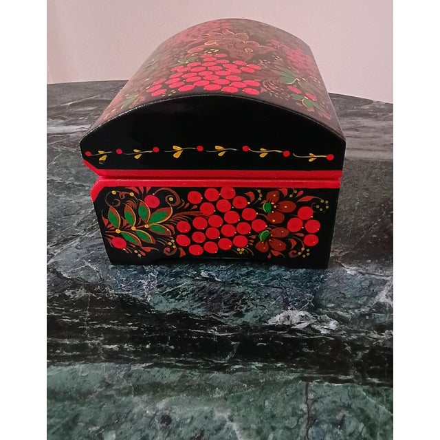1970s Russian Signed Hand-Painted Lacquer Folk Art Box Case For Sale - Image 9 of 16