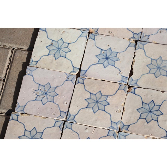 Antique 18th Century Set of 46 Portuguese Tiles Rare Floral Baroque Pattern For Sale - Image 6 of 18