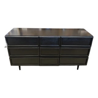 Mid-Century Modern 9-Drawer Dresser For Sale