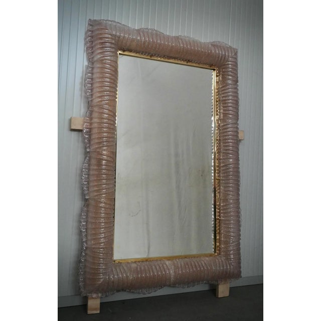 Early 21st Century Illuminated Pink Murano Glass and Brass Wall Mirror, 2000s For Sale - Image 5 of 13