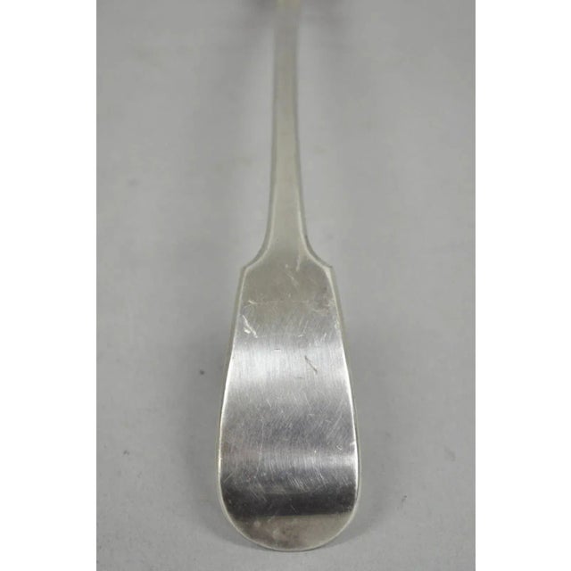 Victorian Antique English Victorian Daniel & Arter Fiddle Pattern Silver Plated Soup Ladle For Sale - Image 3 of 11