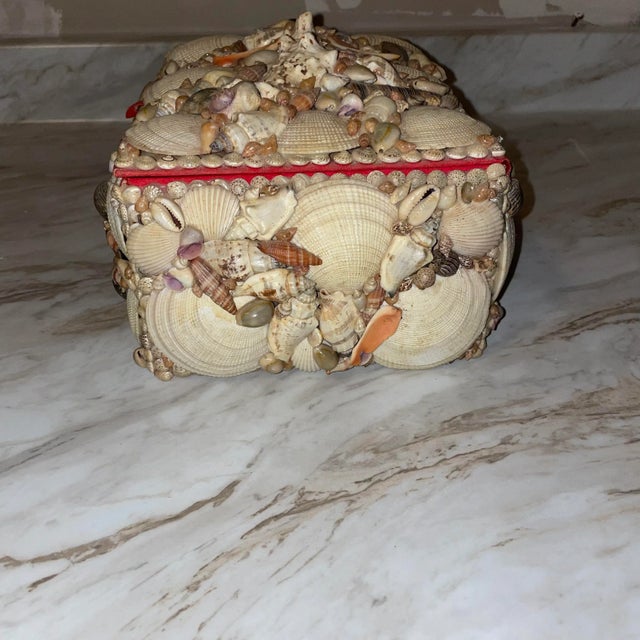 Art Deco Vintage Handcrafted Shell Encrusted Lidded Box For Sale - Image 3 of 8