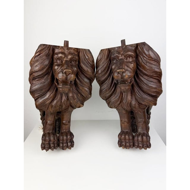 Wood Antique Renaissance Revival Italian Hand-Carved Wooden Lions, 1890s, Set of 2 For Sale - Image 7 of 18
