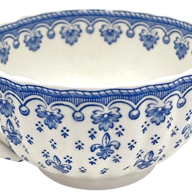 1940s Vintage English Copeland Spode Tea Cup For Sale - Image 5 of 6