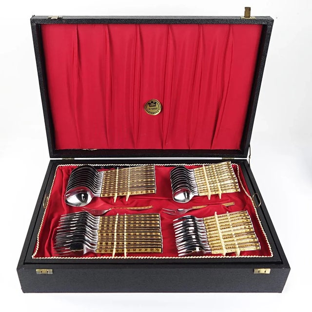 Hollywood Regency Vintage 24 Carat Gilded Stainless Steel Cutlery Set, Set of 70 For Sale - Image 3 of 14