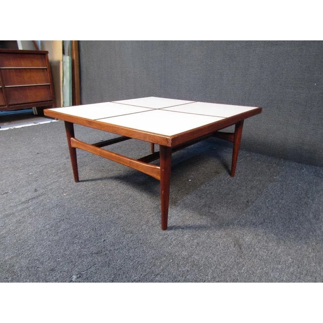 Mid 20th Century Mid-Century Modern Coffee Table For Sale - Image 5 of 7
