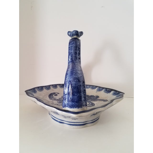 1960s Vintage Baum Bros. Formalities Blue and White Crackled Glass Ceramic Basket For Sale - Image 5 of 7