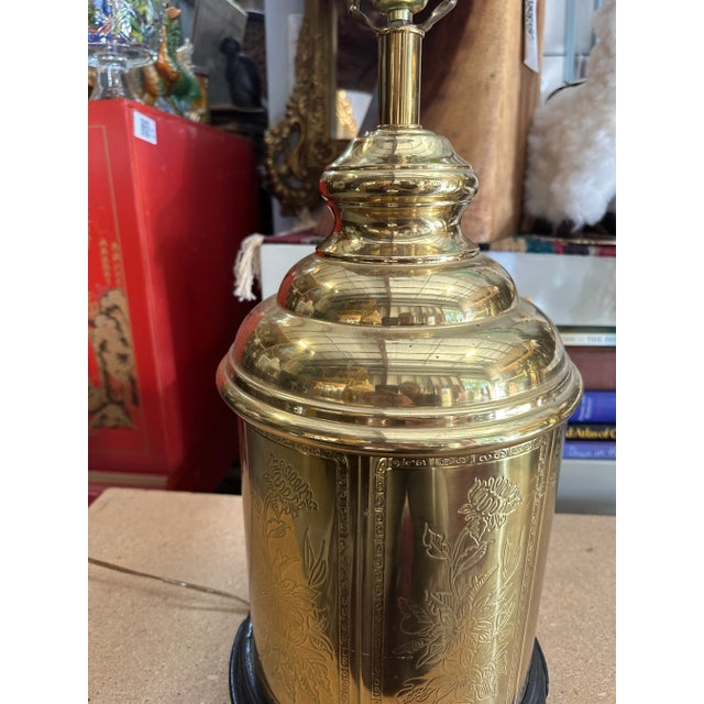 Vintage Round Brass Detailed Etched Lamp With Floral Details For Sale - Image 9 of 9