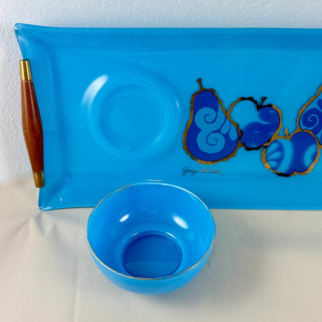 Georges Briard Peacock Blue Pageant Fruit Glass Tray & Dip Bowl For Sale In Philadelphia - Image 6 of 15