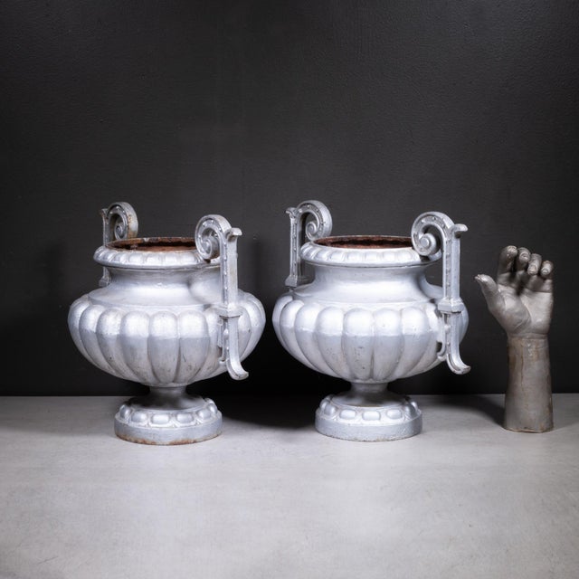 Silver Pair of 19th Century Cast Iron Urns, France, 1800s For Sale - Image 8 of 8