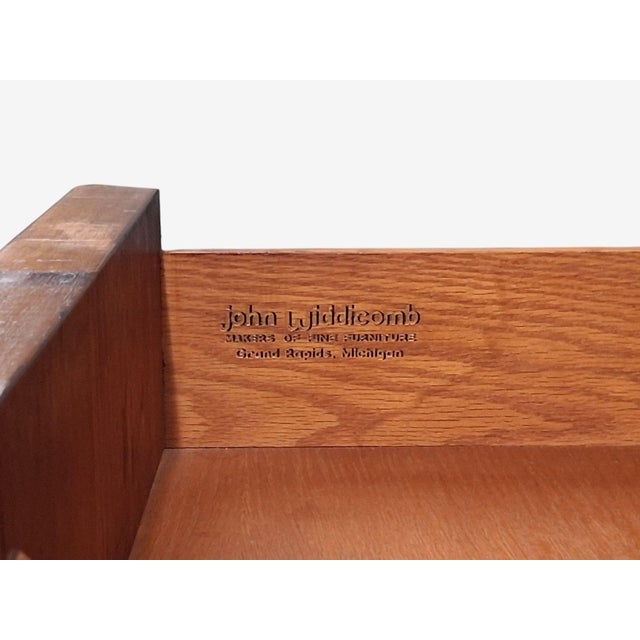 John Widdicomb, American Modern, Gentleman's Chest, Walnut, Brass, Usa, 1960s For Sale - Image 9 of 14