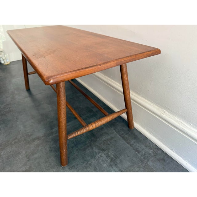 Dunbar Berne Mid-Century Modern Solid Wood Coffee Table With Ribbed H-Stretcher For Sale - Image 4 of 10