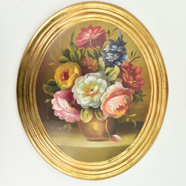 Antique Mid Century Modern Convex Italian Oil Painting Set Wooden Panel | Oval Still Life Flowers Wall Decor | Golden Frame Regency Floral - a Pair For Sale - Image 4 of 7