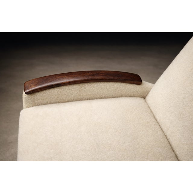 Wood Pair of Brazilian Rosewood Lounge Armchairs by Liceu De Artes E Ofícios, Brazil, 1960s For Sale - Image 7 of 18