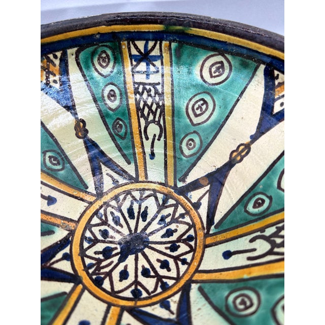Antique 19th-Century Moroccan Ceramic Bowl – Mokhfia Polychrome Pottery For Sale - Image 9 of 12
