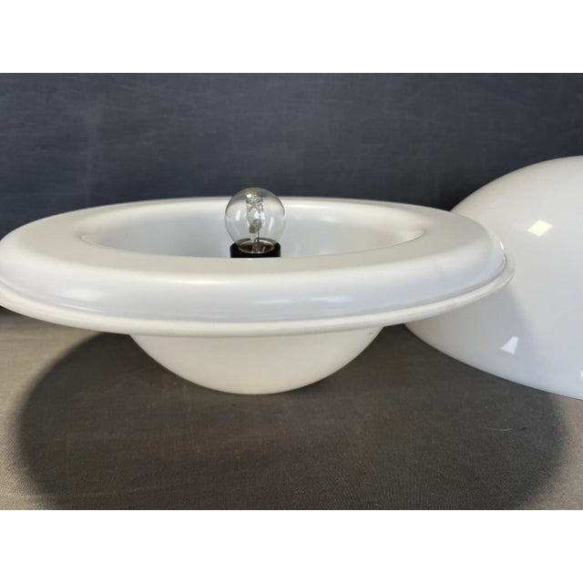 Plastic Vintage Mushroom Table Lamp by André Ricard for Metalarte, 1974 For Sale - Image 7 of 8