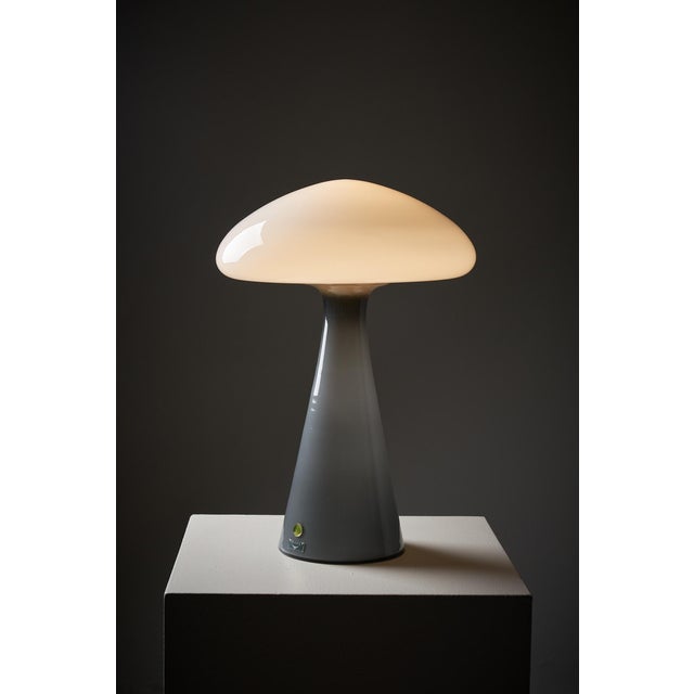 Vintage Italian Glass Mushroom Table Lamp from Vistosi, 1960 For Sale - Image 6 of 14