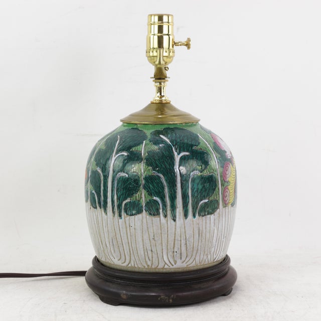Chinese Antique Famille Rose Porcelain Bok Choy Table Lamp With Cabbage Leaf and Butterfly Motif For Sale - Image 3 of 15
