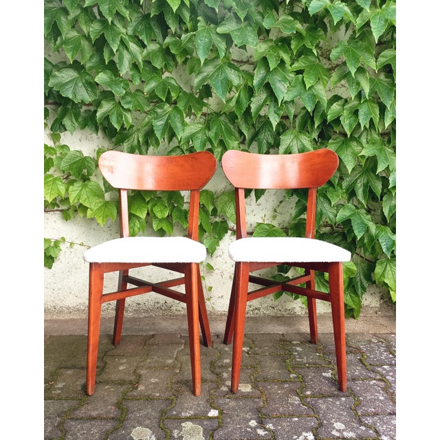 White Scandinavian Chairs, 1960s, Set of 2 For Sale - Image 8 of 8