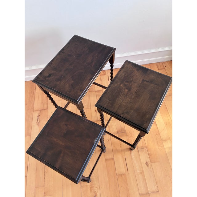 Brown Vintage Set of 3 Barley Twist Walnut Nesting Side Tables, English 1940s For Sale - Image 8 of 15