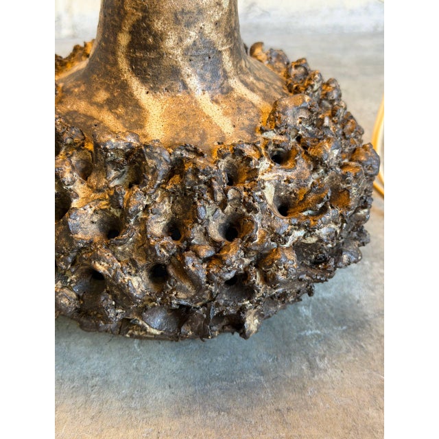 Mid 20th Century Mid-Century Modern Vulcano Ceramic Table Lamp For Sale - Image 4 of 10