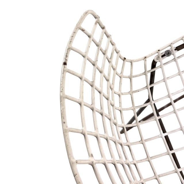 Vintage 1950s Attributed to Knoll Harry Bertoia Child Size Wire Side Chair - White W/ Black Base - Model 425 / 625 Kid Children Sized For Sale - Image 12 of 18