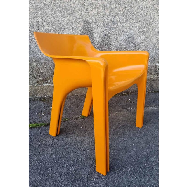 Italian Gaudi Chairs by Vico Magistretti for Artemide, Italy, 1970s, Set of 2 For Sale - Image 12 of 15