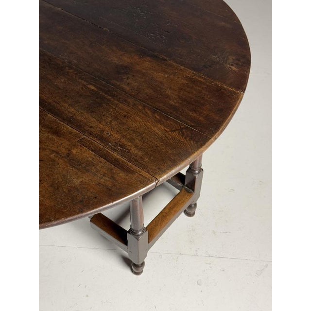 English Gateleg Table in Oak For Sale - Image 12 of 18