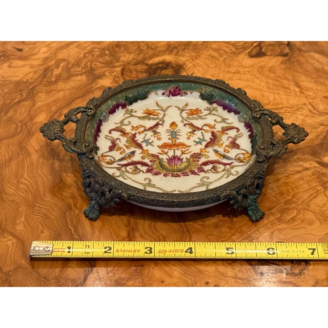 Exquisite Antique Hua Rong Tang Zhi Porcelain Brass Footed Decorative Trinket Plate For Sale - Image 4 of 12