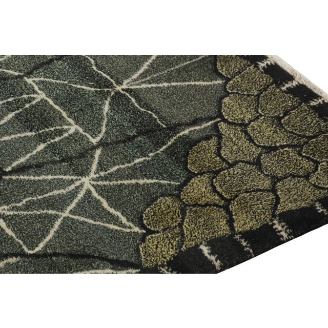 1960s Vintage Zeki Müren Art Deco Rug With Bold Geometric Patterns. For Sale In New York - Image 6 of 7