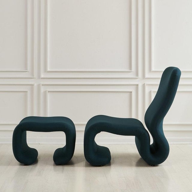 European Undulating Ribbon Chair and Ottoman, 1970s For Sale In Chicago - Image 6 of 6