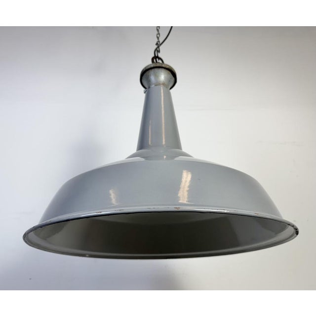 Large British Industrial Grey Enamel Factory Pendant Lamp from Benjamin, 1960s For Sale - Image 6 of 18