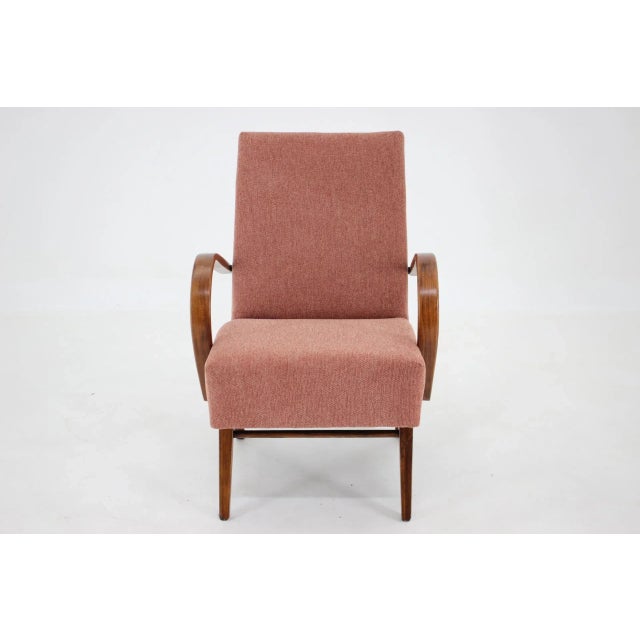 Beech Armchair by Jaroslav Smidek for Ton, Czechoslovakia, 1960s For Sale - Image 3 of 9