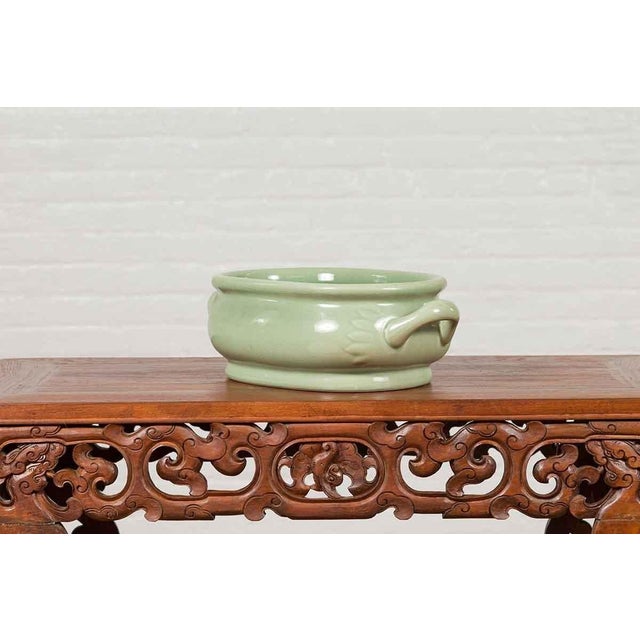 Chinese Chinese Vintage Celadon Foot Bath with Two Handles and Foliage Motifs For Sale - Image 3 of 13