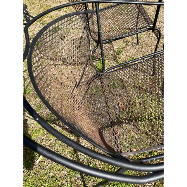 1960s Vintage Wrought Iron Patio Chairs in the Style of Russell Woodard - a Pair For Sale In New Orleans - Image 6 of 13