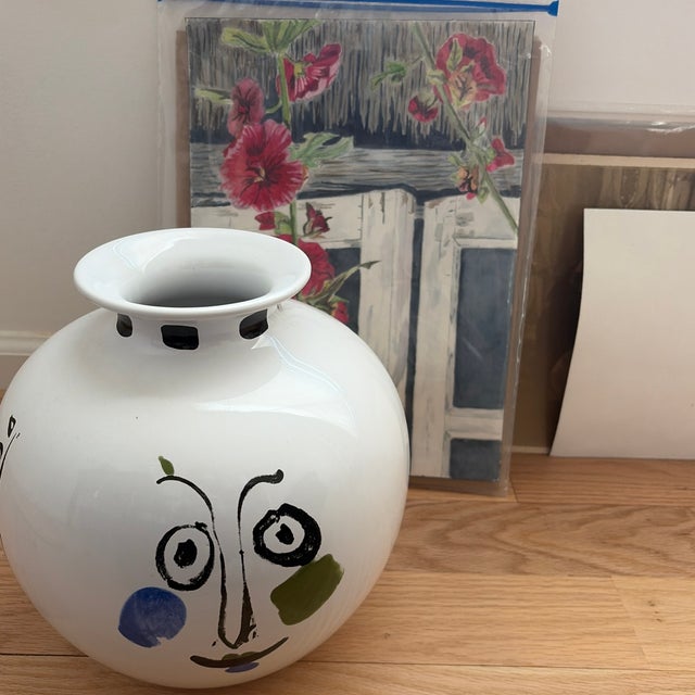 White 1996 Picasso Living "Face 1963" Ceramic Vase by Masterpiece Editions LTD For Sale - Image 8 of 10