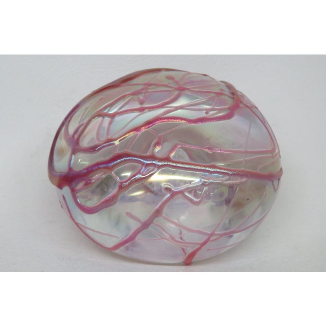 Intaglio Anton Pink Iridescent Carnival Glass Paperweight Studio Art 4613b For Sale - Image 12 of 18